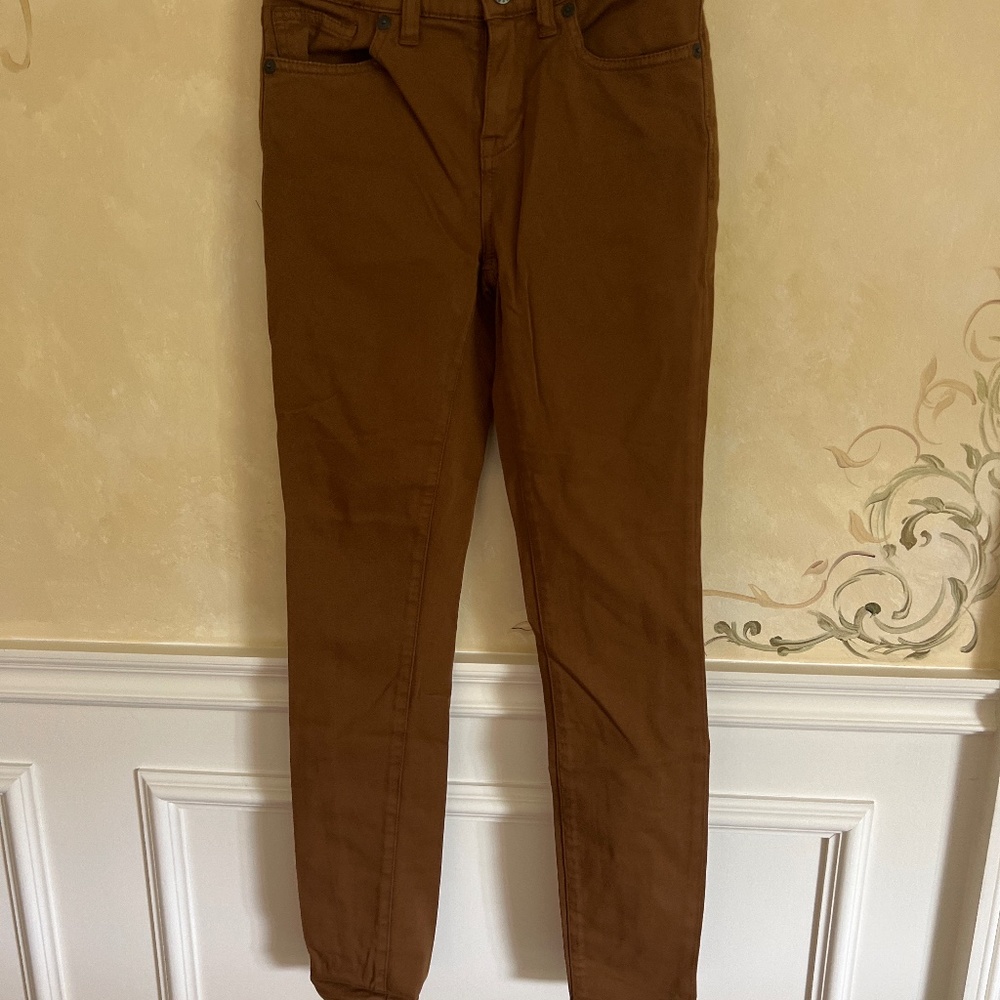 Madewell woman’s jeans
